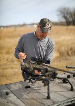 Realtree Men's Exclusive Charcoal Pro Staff 1/4 Zip Lightweight Pullover 7 Realtree Men's Exclusive Charcoal Pro Staff 1/4 Zip Lightweight Pullover -Hunting camouflage 259137105 10159851201352287 286640254366348468 n 88655.1653682697