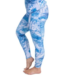 Realtree Women's 7/8 Leggings With Cell Pockets | Aspect -Hunting camouflage Aspect Workout 880x10803 95244.1688074152