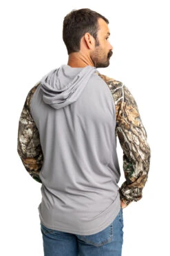 Realtree Men's Folsom Performance Hooded Long Sleeve Tee | EDGE -Hunting camouflage C11210 GY back3 12884.1693249565