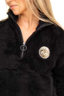 Realtree Women's Jolene Black Sherpa 1/4 Zip Pullover 12 Realtree Women's Jolene Black Sherpa 1/4 Zip Pullover -Hunting camouflage C30384 BK LOGO MODEL 44941.1693238223