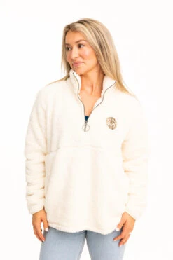 Realtree Women's Jolene Gray Sherpa 1/4 Zip Pullover