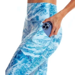 Realtree Women's 7/8 Leggings With Cell Pockets | Aspect -Hunting camouflage CellPhone BL 28640.1688074152