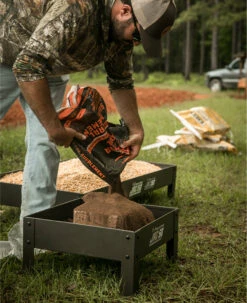 Realtree JAG (Just Above Ground) 50 Wildlife Feeder 11 Realtree JAG (Just Above Ground) 50 Wildlife Feeder -Hunting camouflage JAG50 Use 30274.1689783602