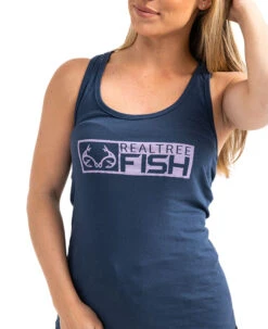 Realtree Women's Fish Tank -Hunting camouflage RT Fish Tank 880x10802 95232.1682545209