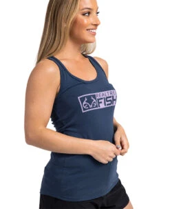 Realtree Women's Fish Tank -Hunting camouflage RT Fish Tank 880x10803 79989.1682545209