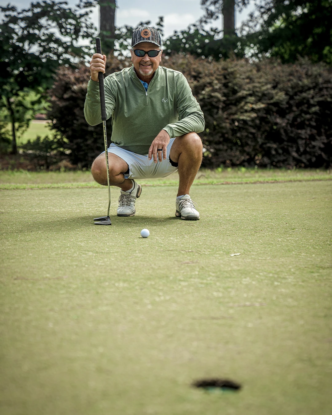 Realtree Men's Exclusive Green Pro Staff 1/4 Zip Lightweight Pullover 4 Realtree Men's Exclusive Green Pro Staff 1/4 Zip Lightweight Pullover - Image 2