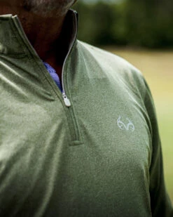 Realtree Men's Exclusive Green Pro Staff 1/4 Zip Lightweight Pullover 9 Realtree Men's Exclusive Green Pro Staff 1/4 Zip Lightweight Pullover -Hunting camouflage de6920ae dc28 11ec bae0 525400cb626e 18526.1676473194