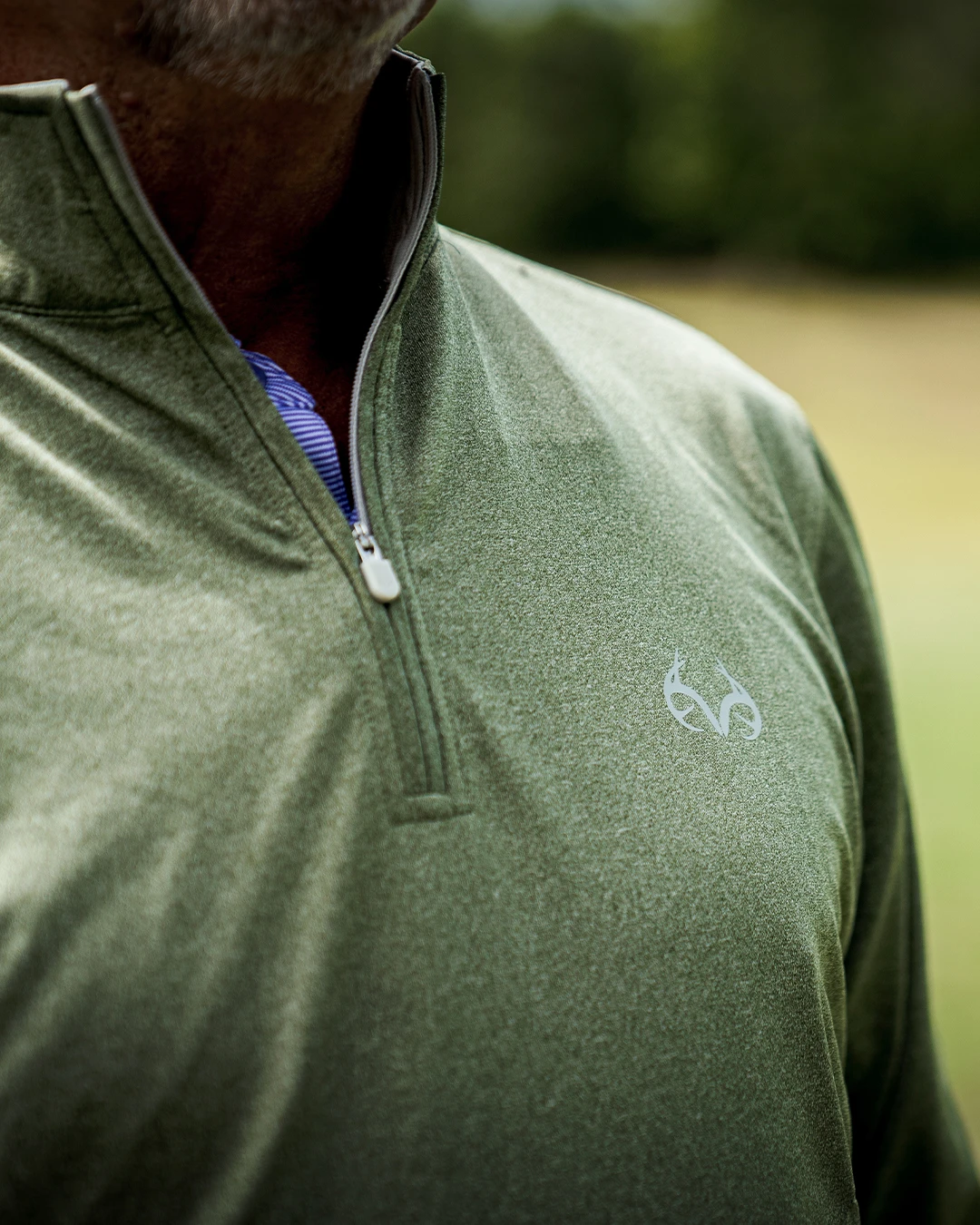 Realtree Men's Exclusive Green Pro Staff 1/4 Zip Lightweight Pullover 6 Realtree Men's Exclusive Green Pro Staff 1/4 Zip Lightweight Pullover - Image 4